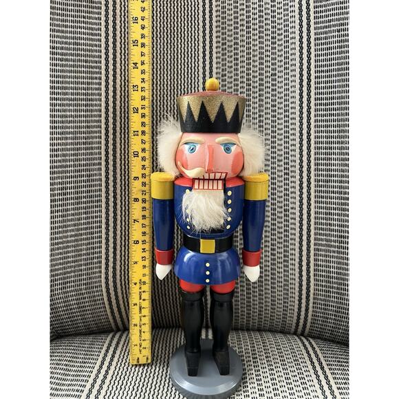 VINTAGE Wooden Erzgebirgischer Nussknacker GDR Expertic Nutcracker 13.5” - Picture 4 of 7